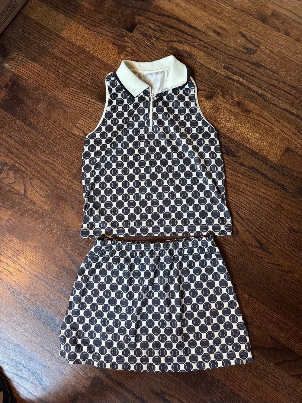 Vintage Tail tennis skirt and top. Black and cream. Size small.